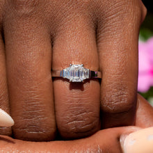 Diamond(Emerald Cut) Diamond with Trapezoid Diamond Trilogy Ring